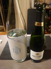 夏の潤平とスパークリングワイン 夏の潤平とスパークリングワイン